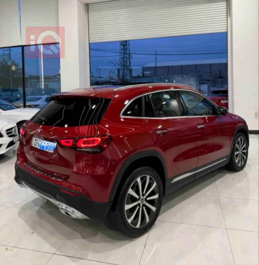 Mercedes-Benz GLA